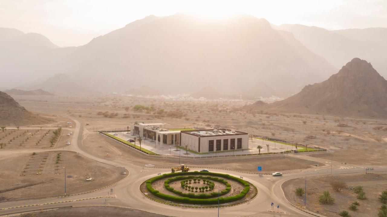 ホテル استراحة الفيحاء Al Feyhaa Resthouse Samail エクステリア 写真